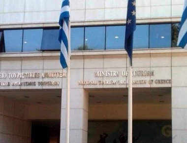 Απίστευτο: Συνεχίζεται ο χορός των ρουσφετιών - Ανανεώνουν συμβάσεις ειδικών συνεργατών που λήγουν μετά τις εκλογές